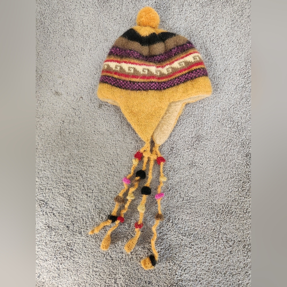 Alpaca Wool Youth Pom Pom Tassel Hat